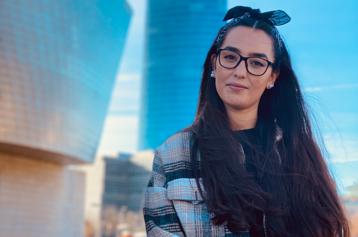 NILOFAR BAYAT