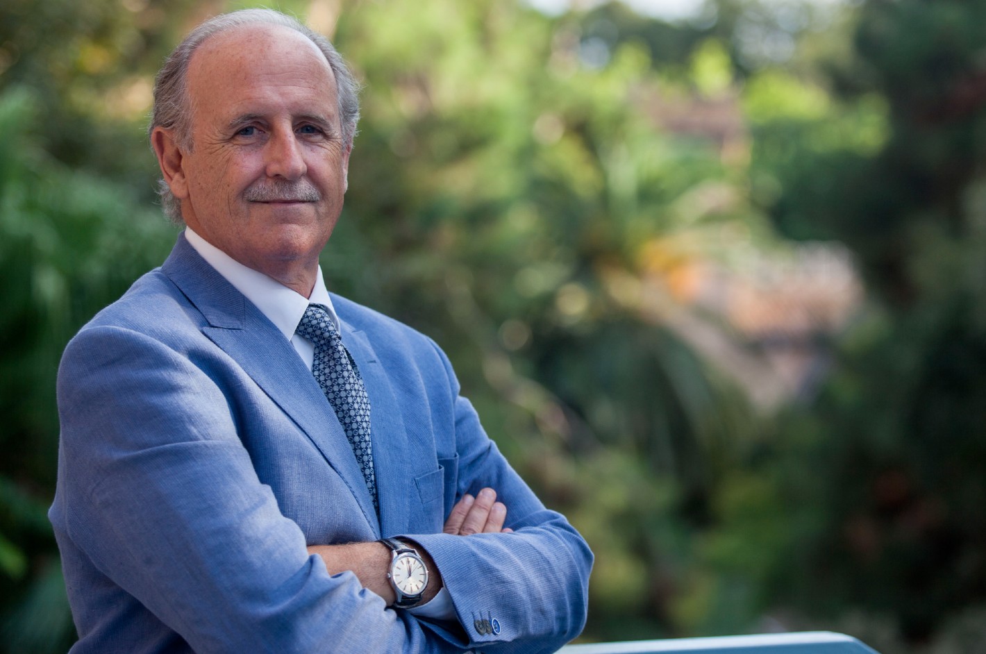 LUIS MIRALLES