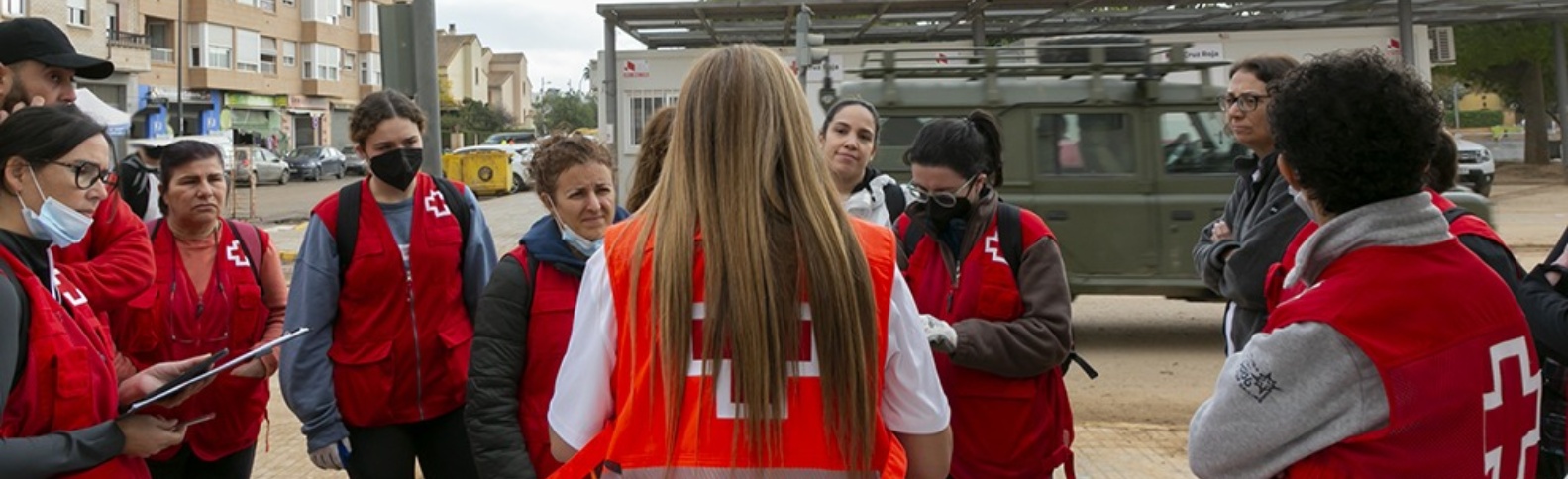 El voluntariado se vuelca con la catástrofe en Valencia