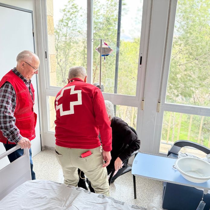 Apoyo y escucha para reducir la soledad de las personas hospitalizadas