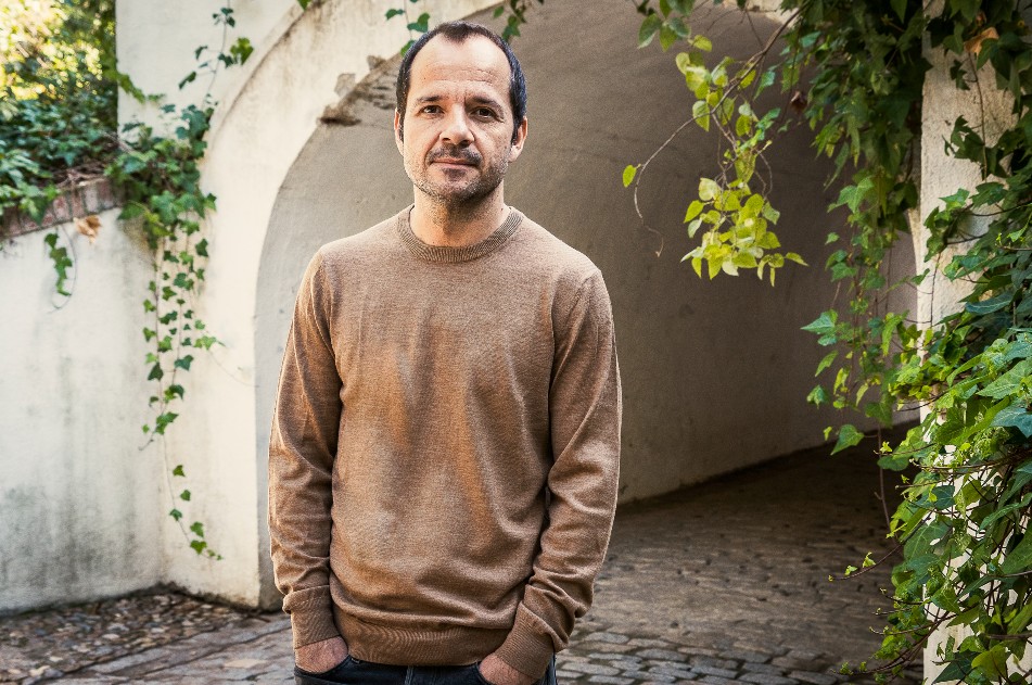 ÁNGEL MARTÍN