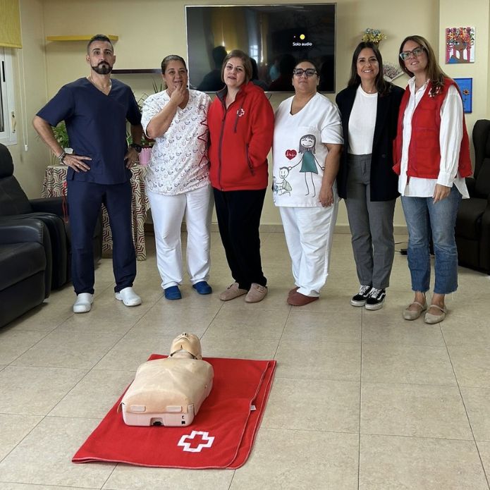 Primeros auxilios para una respuesta eficaz en el cuidado de personas con Alzheimer